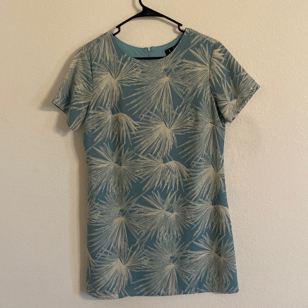 Small blue lulu’s short dress